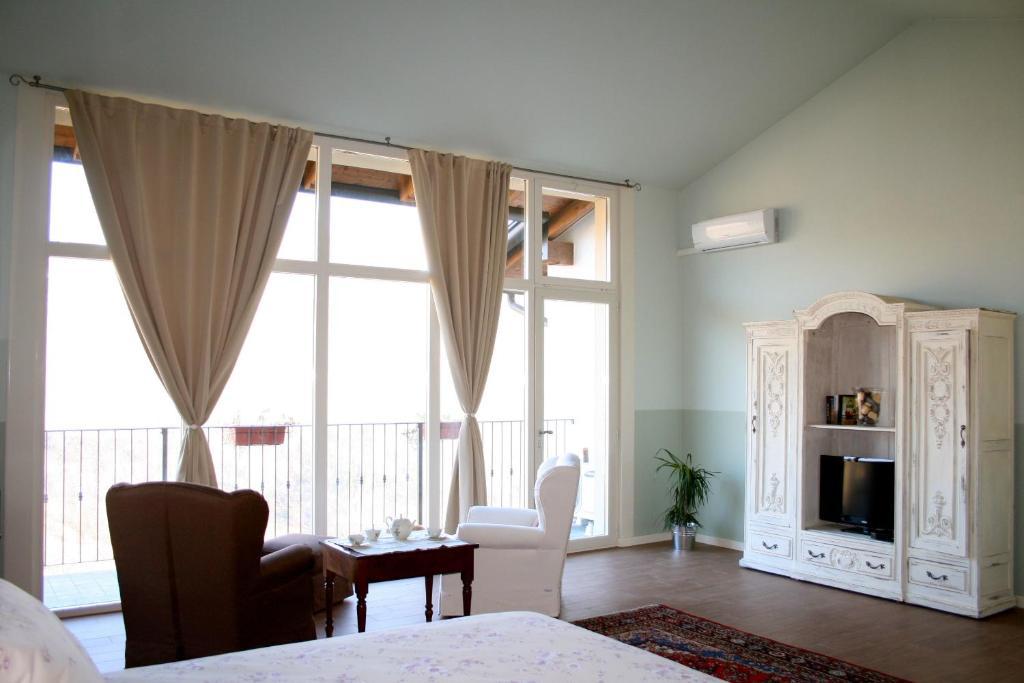B&B Mario & Mario Trezzo Tinella Chambre photo